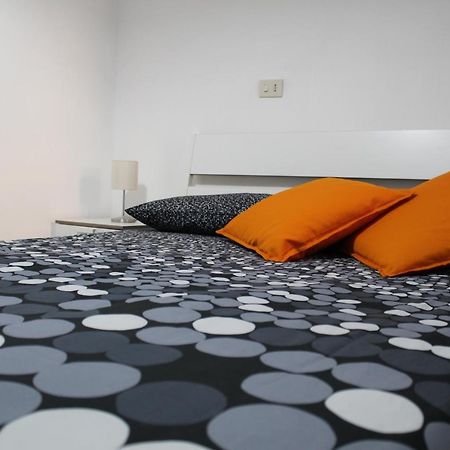 Hotel gli oleandri Bellano Esterno foto