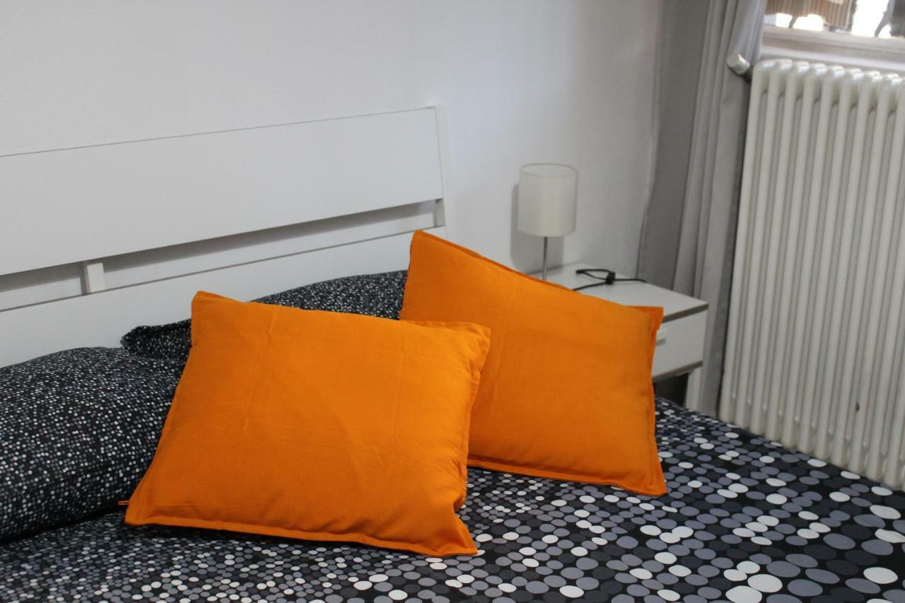 Hotel gli oleandri Bellano Esterno foto