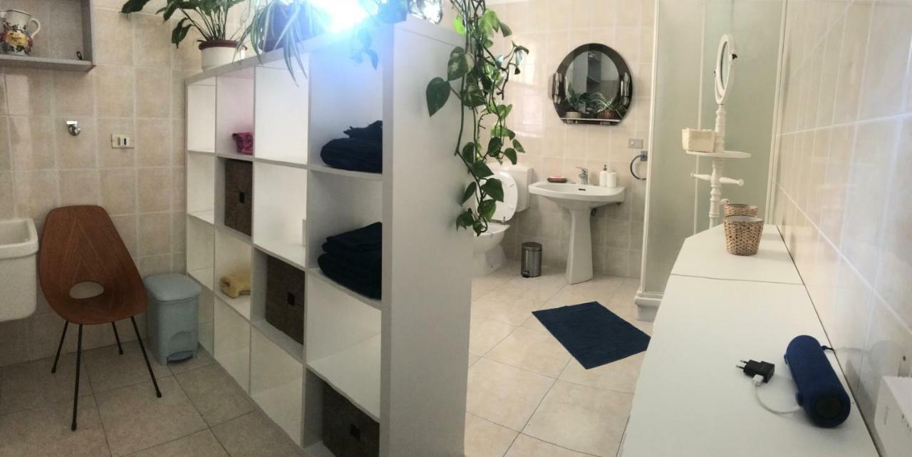 Hotel gli oleandri Bellano Esterno foto